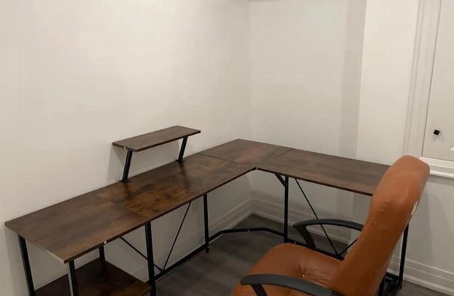 Cozy Modern Basement apartment in Mississauga near all the happening places.