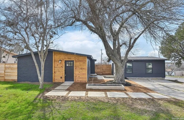 Cozy Modern Casita Getaway Near Lackland AFB