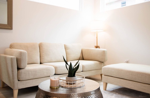 Cozy new house mins from downtown