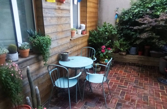 Cozy Oasis in Noisy-le-sec