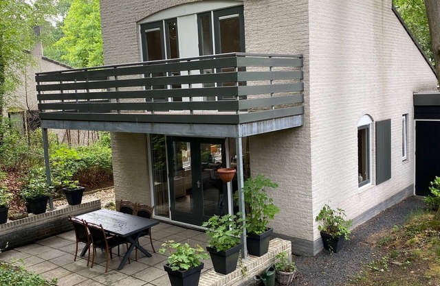 Cozy recreation house Nunspeet center