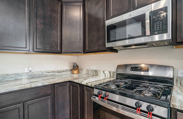 Cozy Retreat 15 mi from Galveston and JSC