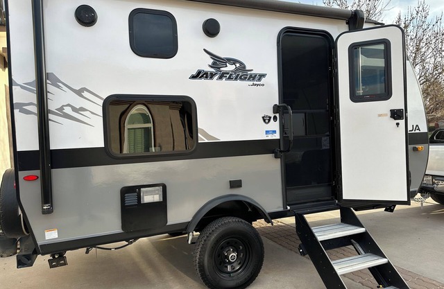 Cozy RV with AC and WiFi in Lovely Terrytown