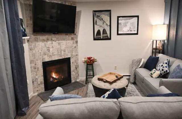 🔷 Cozy Ski Condo 🔷
