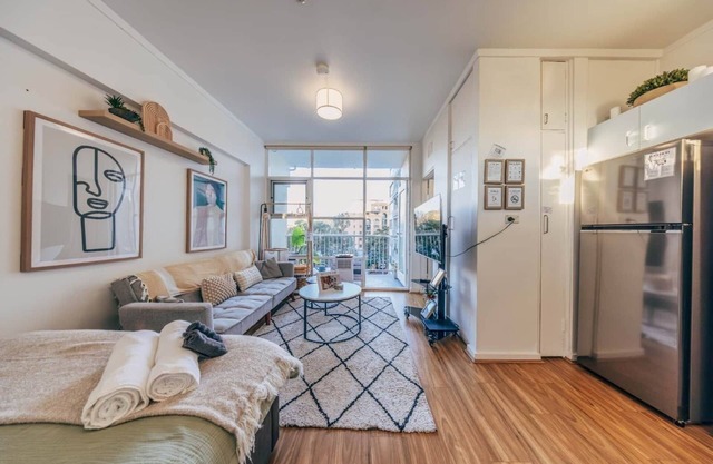 Cozy Studio in Central Glebe