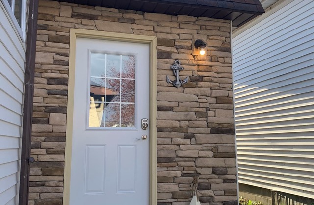 Cozy Studio In Private Beach Community Near Cedar Point and Kalahari