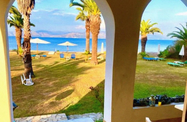 Cozy studio with Sea View on the beach in Corfu