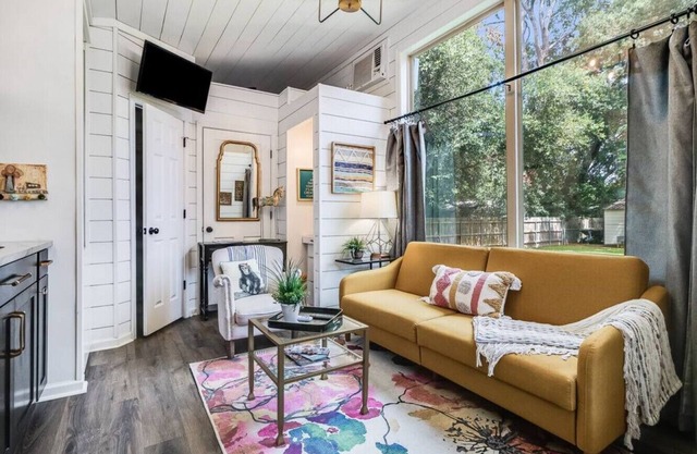 Cozy tiny house living