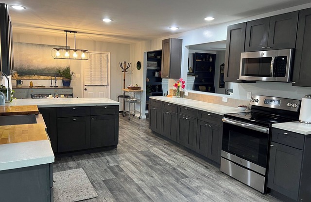 Cozy Virginia Getaway! 1 dog welcome, and 1 month minimum stay required