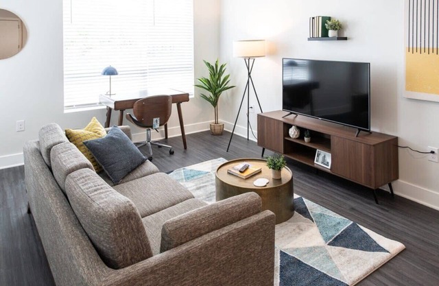 Cozysuites l Upscale 1BR in Downtown Cincinnati