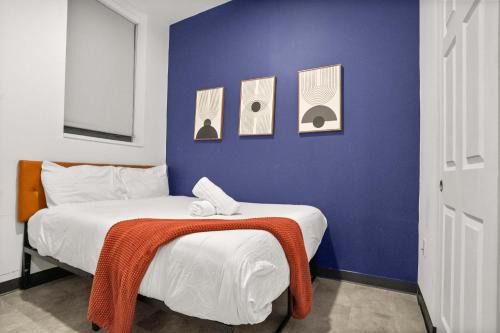CozySuites Stunning 1BR in Downtown Pitts #9