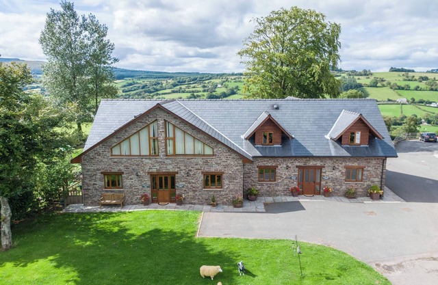 Crai Valley Eco Lodges