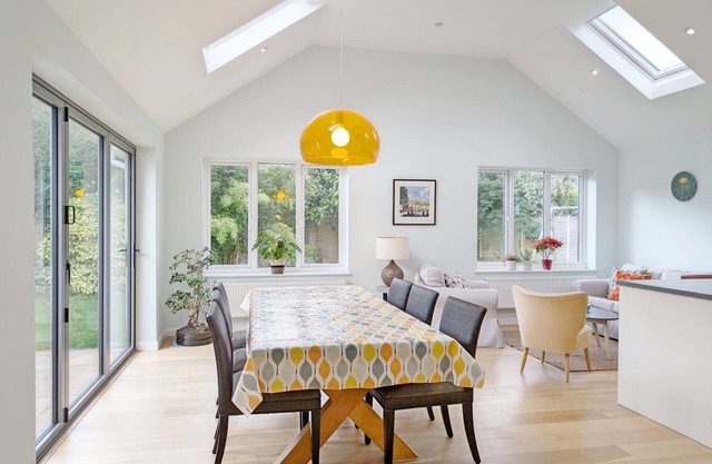 Crede Close - sleeps 8 guests in 4 bedrooms