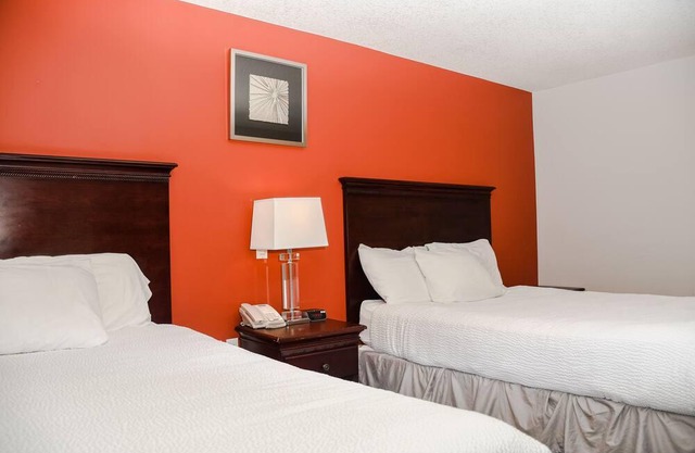 Crest Inn and suite