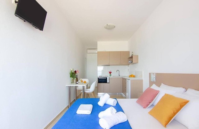 Creta Beachfront Apartment B for 2 persons by MPS