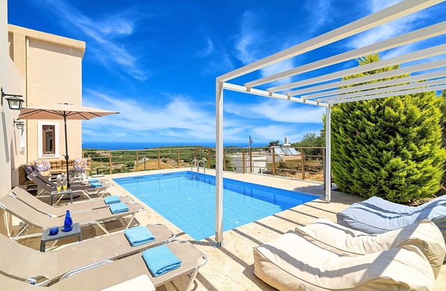 Cretan Sunny Villa Heated Pooln