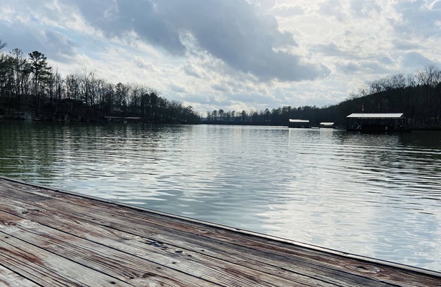 Crooked Creek Retreat Escape Relax Breathe on Lewis Smith Lake in Crane Hill AL