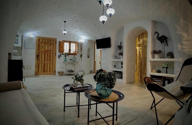 Cueva OTTO Privada