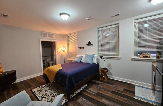 Cute + Cozy Studio at The Inman - 207