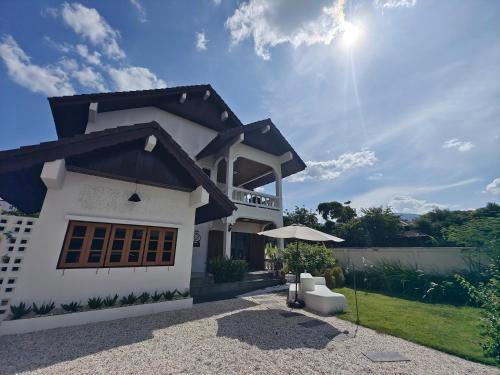 Dalang Nimman House大浪清迈宁曼路4卧4卫独栋别墅