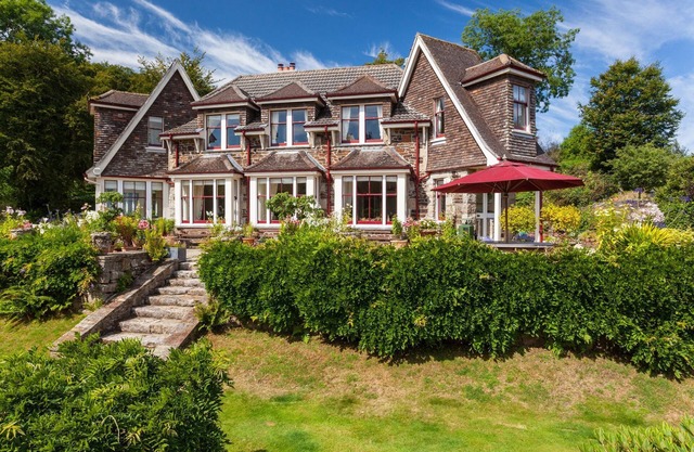 Dartmoor Tea House - Seven Bedroom Villa, Sleeps 12