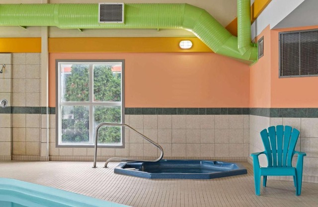 Days Inn by Wyndham Steinbach