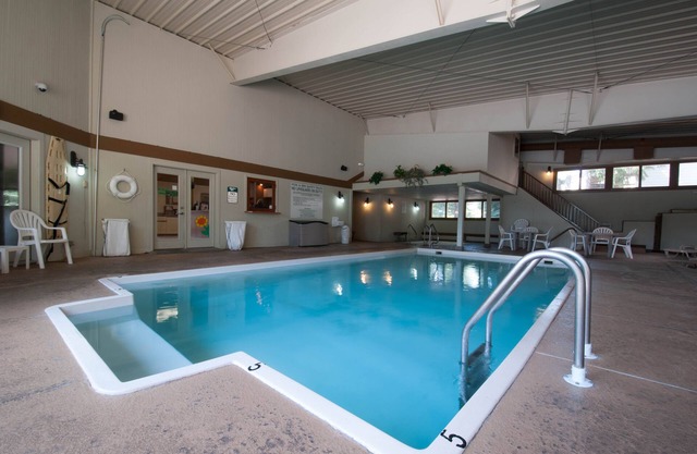 Delightful Studio with Meadow Lake Resort Amenities