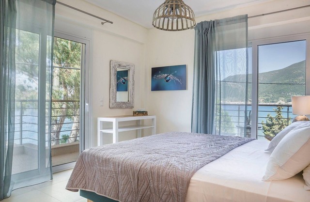 Deluxe Kefalonia Apartment | Apartment Ammos | 3 Bedroom | Pool | Sea View |.