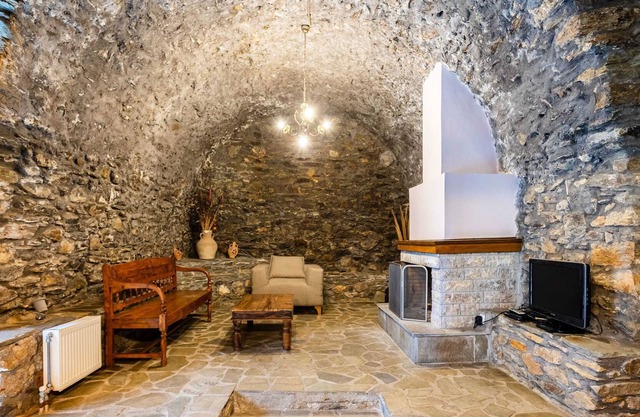 Denthis Stone House - Taygetos Getaway