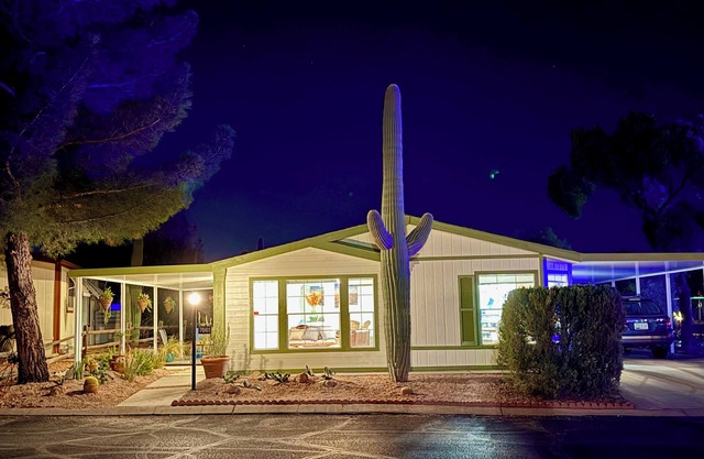 Desert Resort Living 55+. Enjoy gym, pool, spa, hiking & biking. Pet friendly