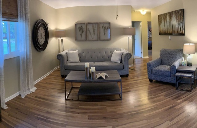 Designer Getaway is a fully remodeled house close to downtown.