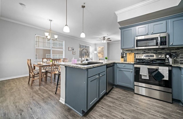 Designer Space | 2 Beds 2 Baths | Pool