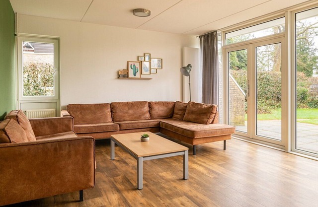 Detached bungalow for 14 persons