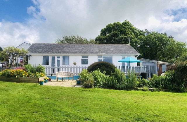 Detached, peaceful, spacious with easy access and very large garden