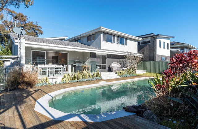Diamond Head Manor - Pool, Water Views, Central