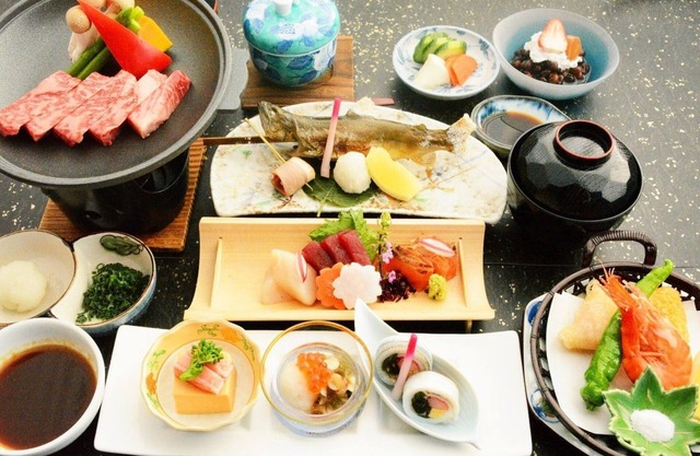Dinner with domestic beef 2 meals included Rec/Hokuto Yamanashi