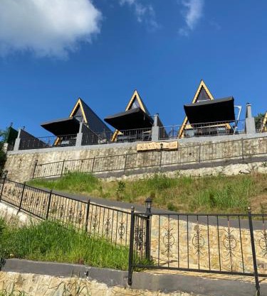 Dirvana suit bungalov