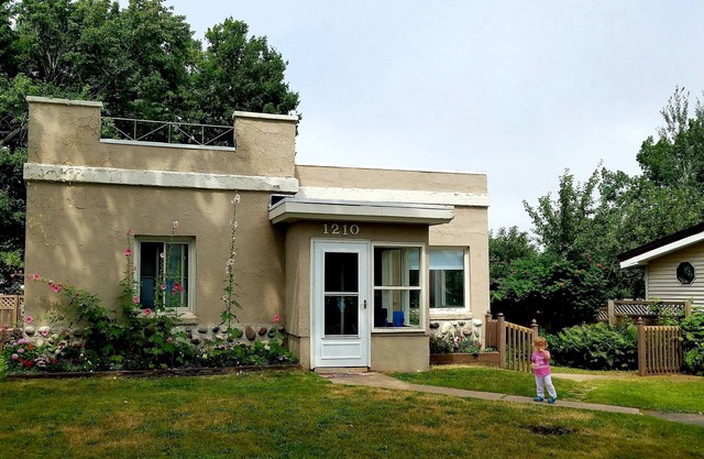 Discover Lil' Casa Marquette!
