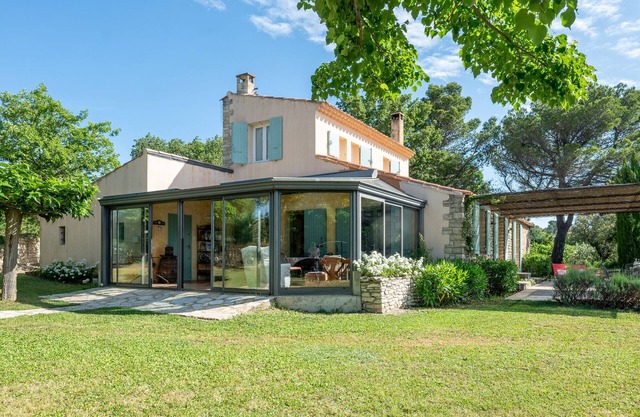 Discover the Charm of Villa Marius in the Heart of Provence