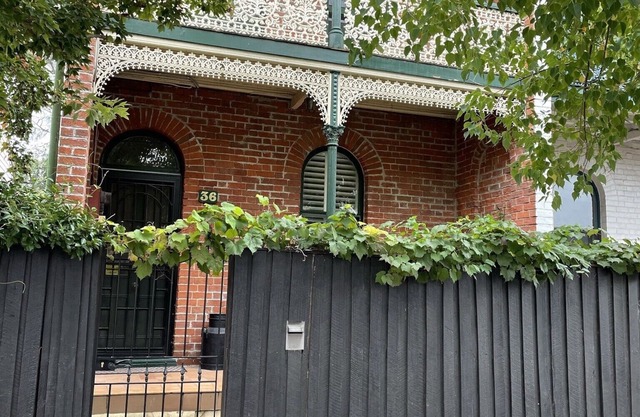 Divine Central Terrace in Bathurst