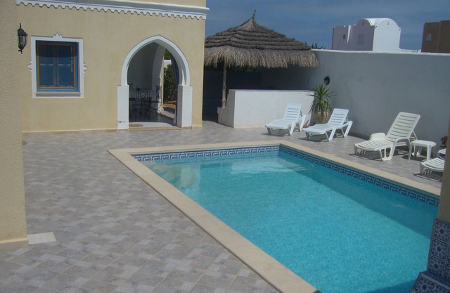 Djerba Aghir: VILLA WITH POOL WITHOUT OPPOSITE