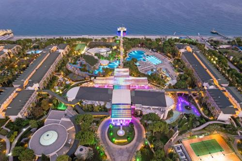 Dobedan World Palace Hotel 'Ex Brand Alva Donna World Palace '