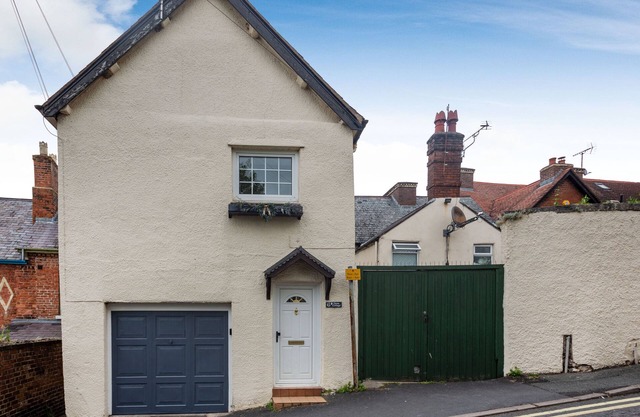 DOVE COTTAGE in Ruthin