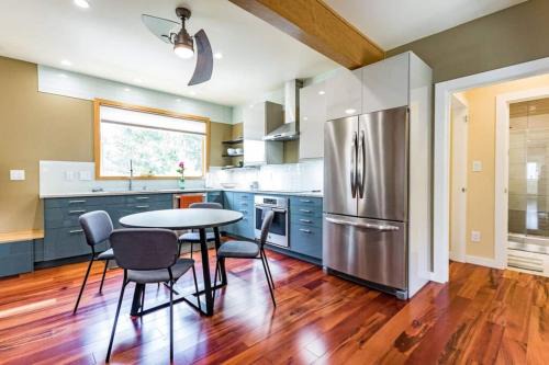 Downtown Loft2min Walkcameron Vlg, Nc State,