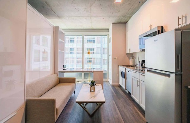 Downtown PHX+Pool+Murphy Bed+Gym+Studio