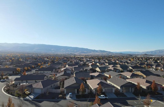 Dream Family Home in South Reno 4 bed 30 Min to Lake Tahoe