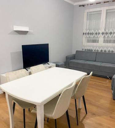 DRITA 2 Cozy Modern Apartment Fier
