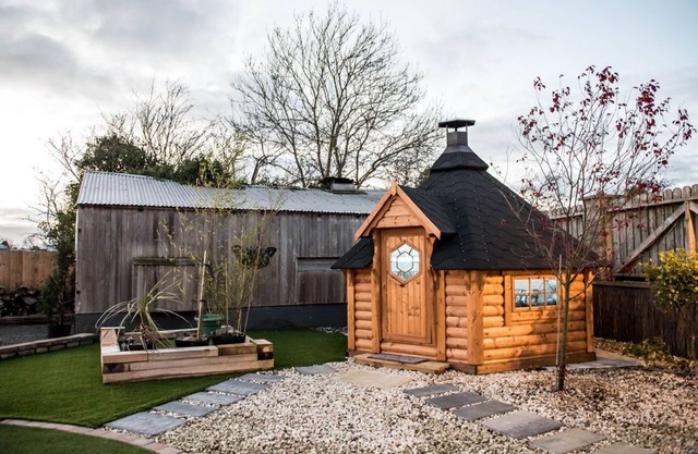 Drumbo Country House - 16ppl, Hot Tub, Sauna, Gym & BBQ Hut