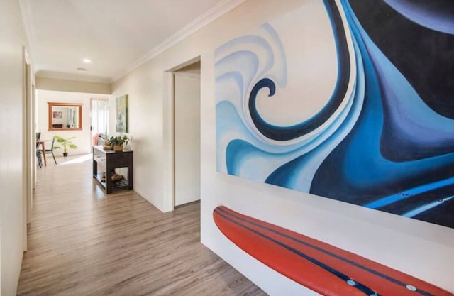 Duke Cottage - Pet Friendly Near Beach