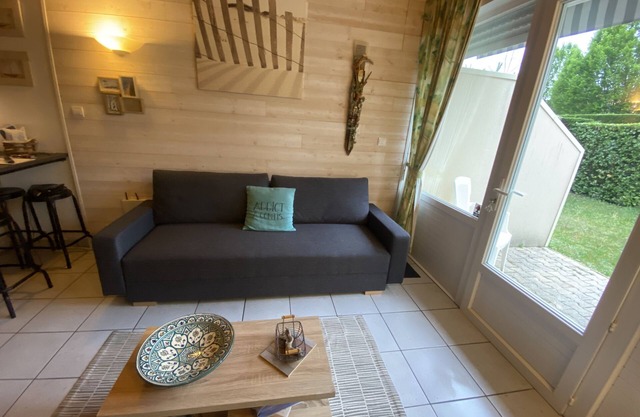 DUPLEX IN THE HEART OF THE MOORS
